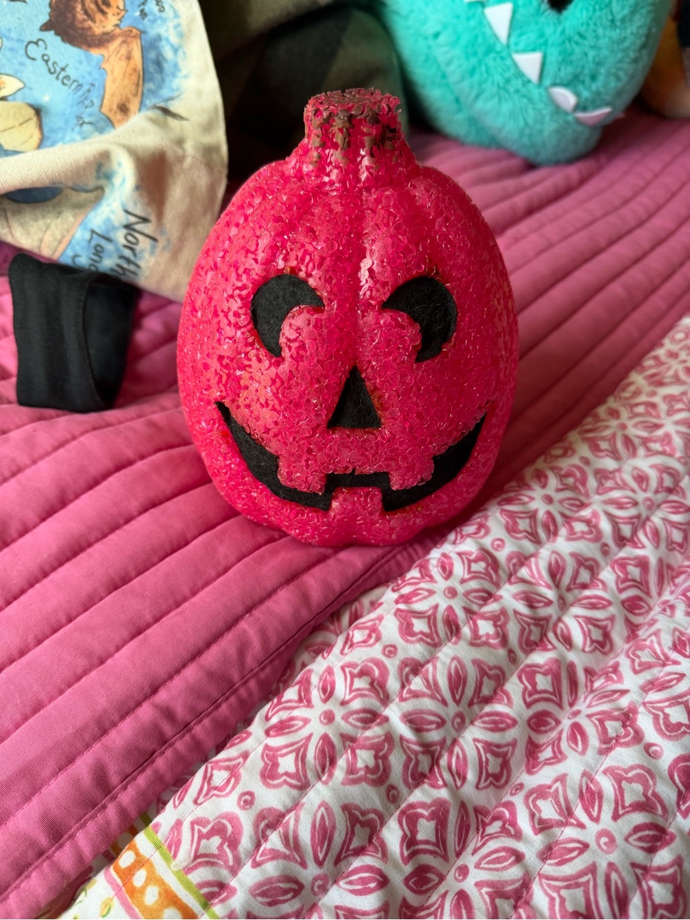 Vintage 90s Pink Jack O Lantern Popcorn Plastic Pumpkin Halloween Decor